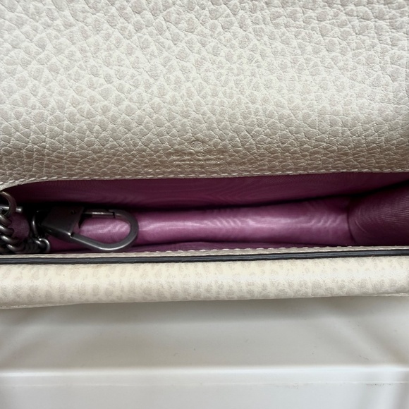 Gucci Super Mini Dionysus Shoulder Bag in White - Picture 3 of 6